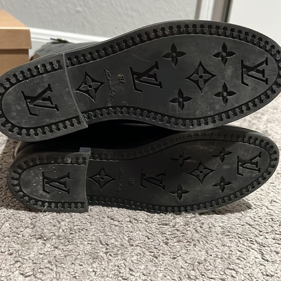 Louis Vuitton Rain Boots - Picture 4 of 4